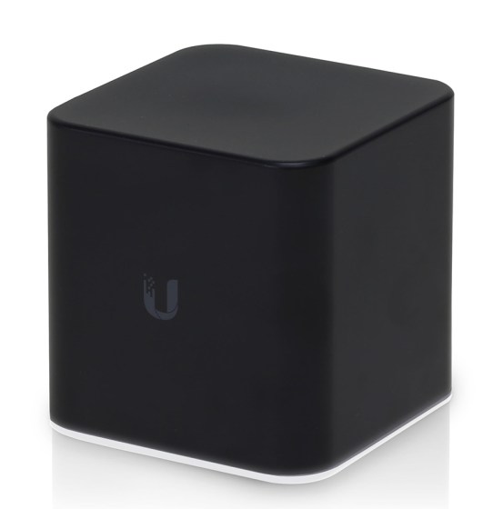 ubiquiti-aircube-isp-bez_12304